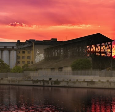 tramonto in darsena, rosso di sera, luca giuliani Ravenna, fotografia industriale