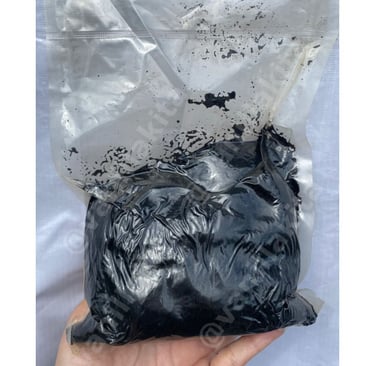 Packed vanilla caviar