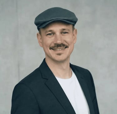 Manuel Reidelbach, Geschäftsführer und Immobilienmakler von Reidelbach Immobilien in Fürth