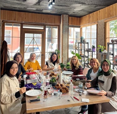 Emel Yılmaz çini, çini sanatı, çini, çini atölyesi, atölye