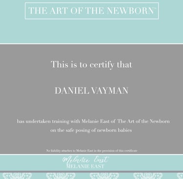 a certificate of training as a newborn photographer