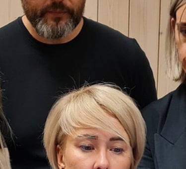 patirtis, kaip escape room/pabėgimo kambaryje tik nereikia niekur bėgti