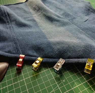 Upcycle and sew your old clothes and turn them into fashionable clothing 