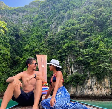 Passeio de longtail boat em Phi Phi