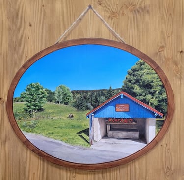Paysage en médaillon, cadre et fixation sont peints en trompe-l'oeil sur une porte en bois massif