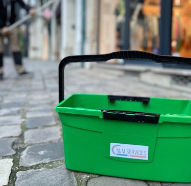 seau de nettoyag de vitres rouen nettoyage m&m Services pro