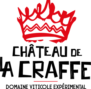 a crown crown of thorns and a crown of thorns