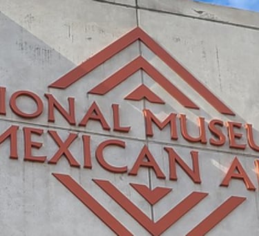 Sign at enterance of the National Museum of Mexican Art