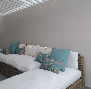 Fabricación de toldos, tapicería  exterior y conjunto de cojines. Tenerife