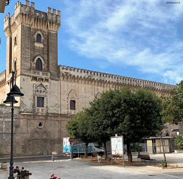 Castello D'Ayala Valva in Piazza Castello a Monteparano
