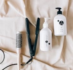 Hairstyling items for short hair