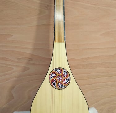 long scale Gittern