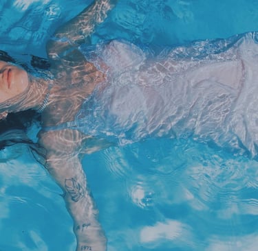 nieve ella sugarcoated