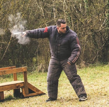 Yohan Ozanne homme assistant instructeur cynotechnicien sécuritée privée et police