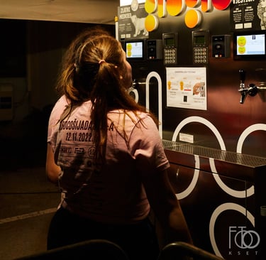 gloglo self service machine at a venue