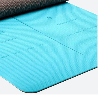 Heathyoga non‑toxic yoga mat with alignment lines
