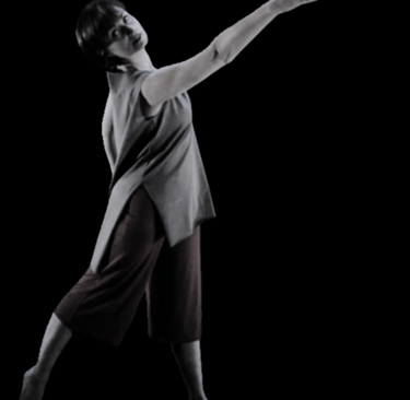 3rd stage dancer Anna Arnold doing an arabesque