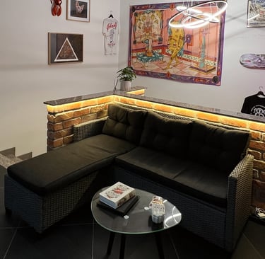 Tattoo and body piercing studio in Vagos, Aveiro.