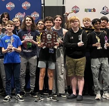 James Alonso holding up UKC Winner's Shield