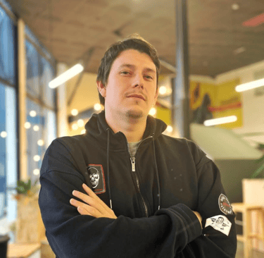 une photo de anthony lié 