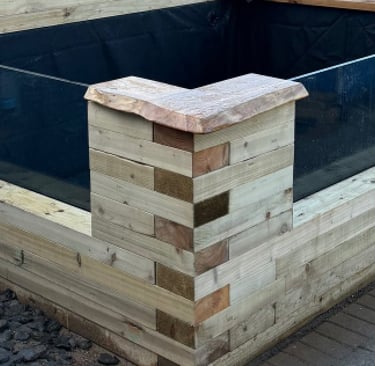 Sleeper pond with oak wood tops 100% sealed with varnish