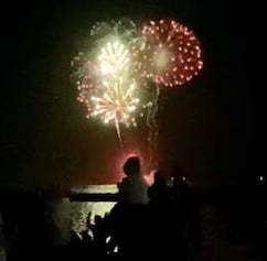 Feuerwerk Silvester Hawai'i Honolulu Waikiki Annerschtwo