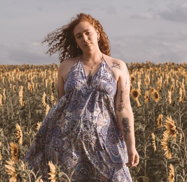 photographe de portrait, naturel, en extérieur, champs de fleurs, Eure, Gisors