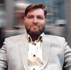 owner chairperson alishba impex manufacturer exporter of glassware and handicrafts firozabad india