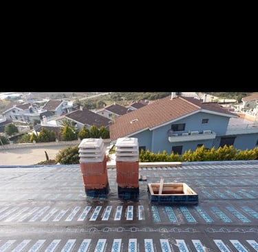 Kırkağaç çatı ustası geleneksel köy evi kiremit aktarma ve rüzgâr sabitleme