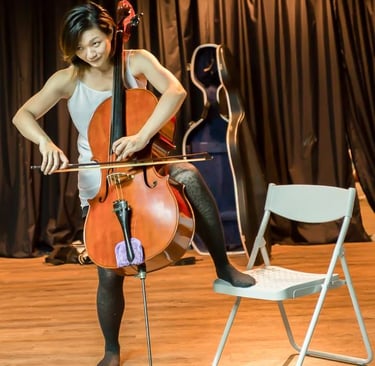 I was a resident cellist with La Gitanita for 1.5 years in Taiwan