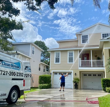 Professional pressure washing in Dunedin, FL by Clean Streak