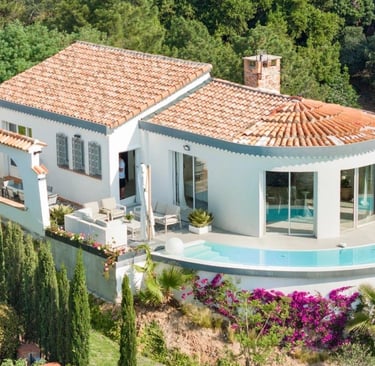 villa 3 chambres - vue mer panoramique - piscine - theoule sur mer 