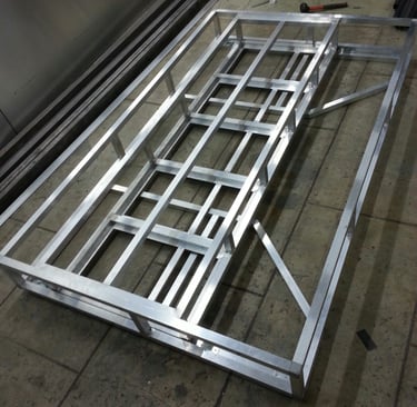 Struttura Bar station in alluminio saldata a Tig