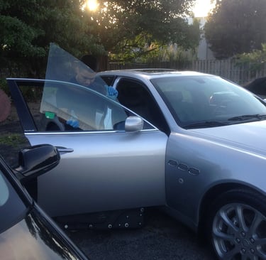 broken car window replacement services