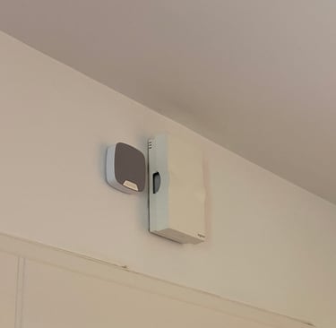 une sirène inérieure qui va avertir que l'alarme à déclenché