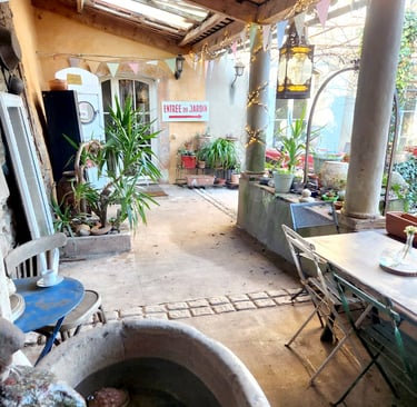 Terrasse de La Roseraie