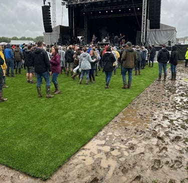 concert turf keeps people safe and dry in ft lauderdale 