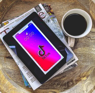 Jak prowadzić markę osobistą na TikTok, aby sprzedawać więcej. Buduj markę osobistą na TikToku