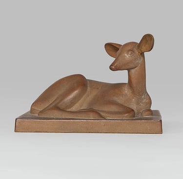 Armand Petersen - Antilope couchée sans cornes - Edition Sèvres