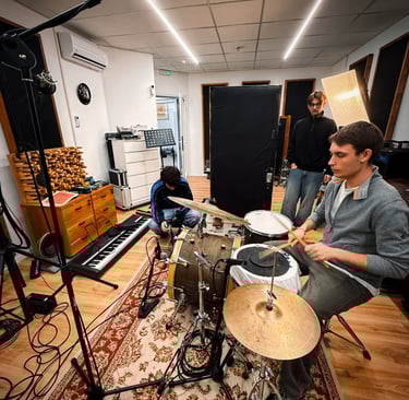 Glyn Johns microfonazione su batteria All'avangarage rec studio pesaro