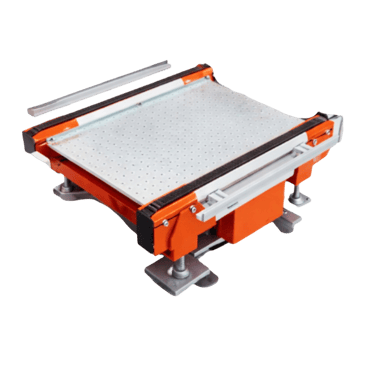 Sistema transportador de doble cadena diseñado para el transporte seguro y continuo de materiales en