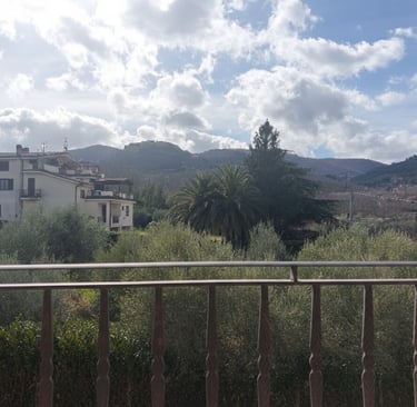 Spazio esterno e terrazzo della villa eventi Castelli Romani, ideale per aperitivi