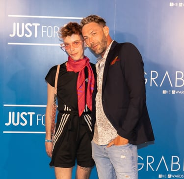 Cobalt FTM and Oscar HM posing for a picture at Grabbys Awards Red Carpet in April 2025