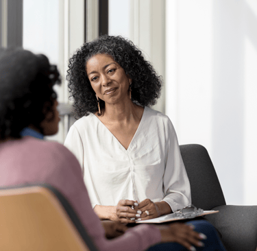 two colleagues in conversation