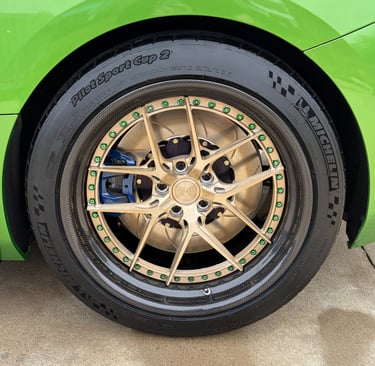 Not a spot missed on this wheel and the tire is shining!