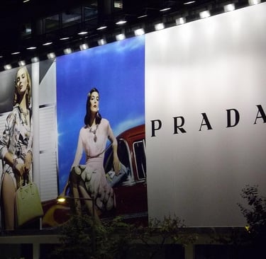 UV printing services: vibrant billboard print for outdoor advertising