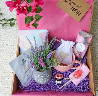 personalized gift hamper