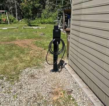 Entrepreneur électricien, à Québec et Lévis, qui a installé une borne de recharge avec tranchée.