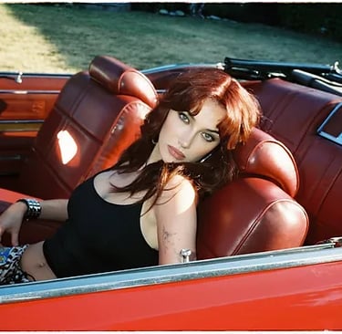 Olivia O’Brien, everywhere i go, there i am