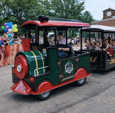 choo choo at parade